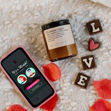 Load image into Gallery viewer, I'd swipe right soy candle