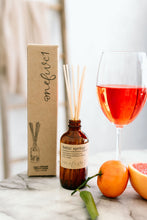 Load image into Gallery viewer, feelin' spritzy reed diffuser