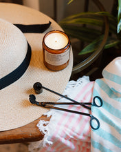 Load image into Gallery viewer, vitamin sea soy candle