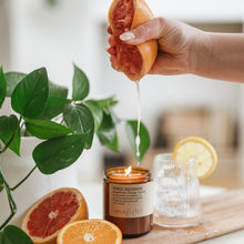 Load image into Gallery viewer, main squeeze soy candle
