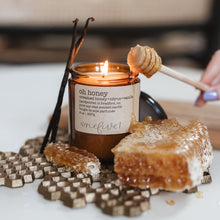 Load image into Gallery viewer, oh honey soy candle
