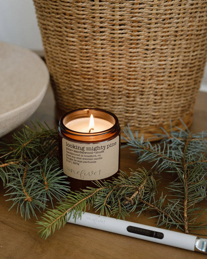 looking mighty pine soy candle