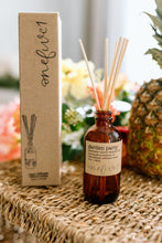 Load image into Gallery viewer, garden party reed diffuser
